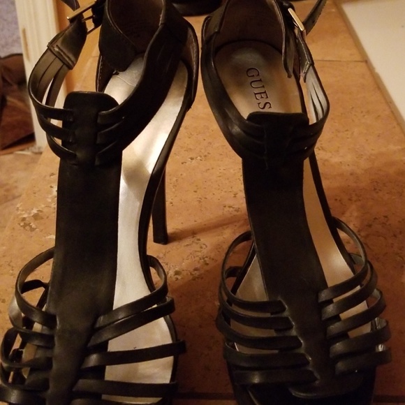 Black Heels - Picture 3 of 4